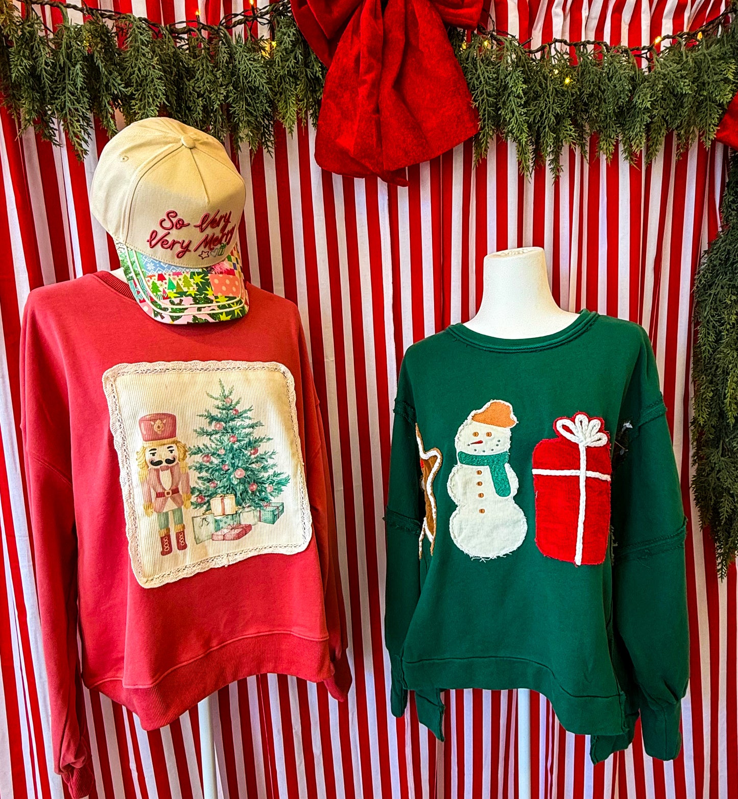 Green Christmas Appliqué Sweatshirt (oversized)