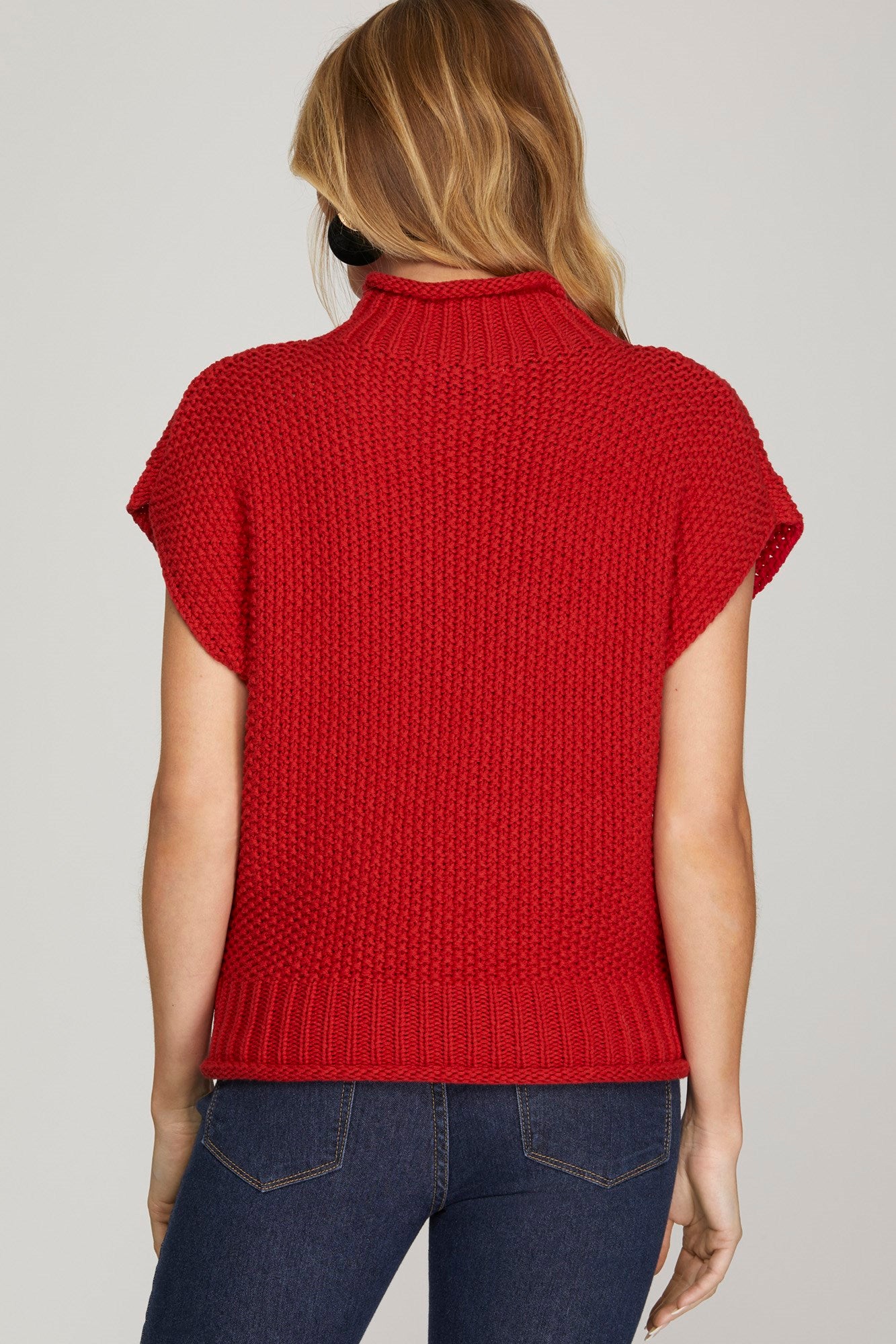 Sleeveless Sweater - Red